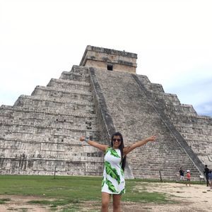 Meet your Posher, Alejandra